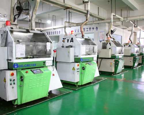 工業(yè)機(jī)器人培訓(xùn)與計(jì)算機(jī)系統(tǒng)集成 融合驅(qū)動(dòng)智能制造新未來(lái)